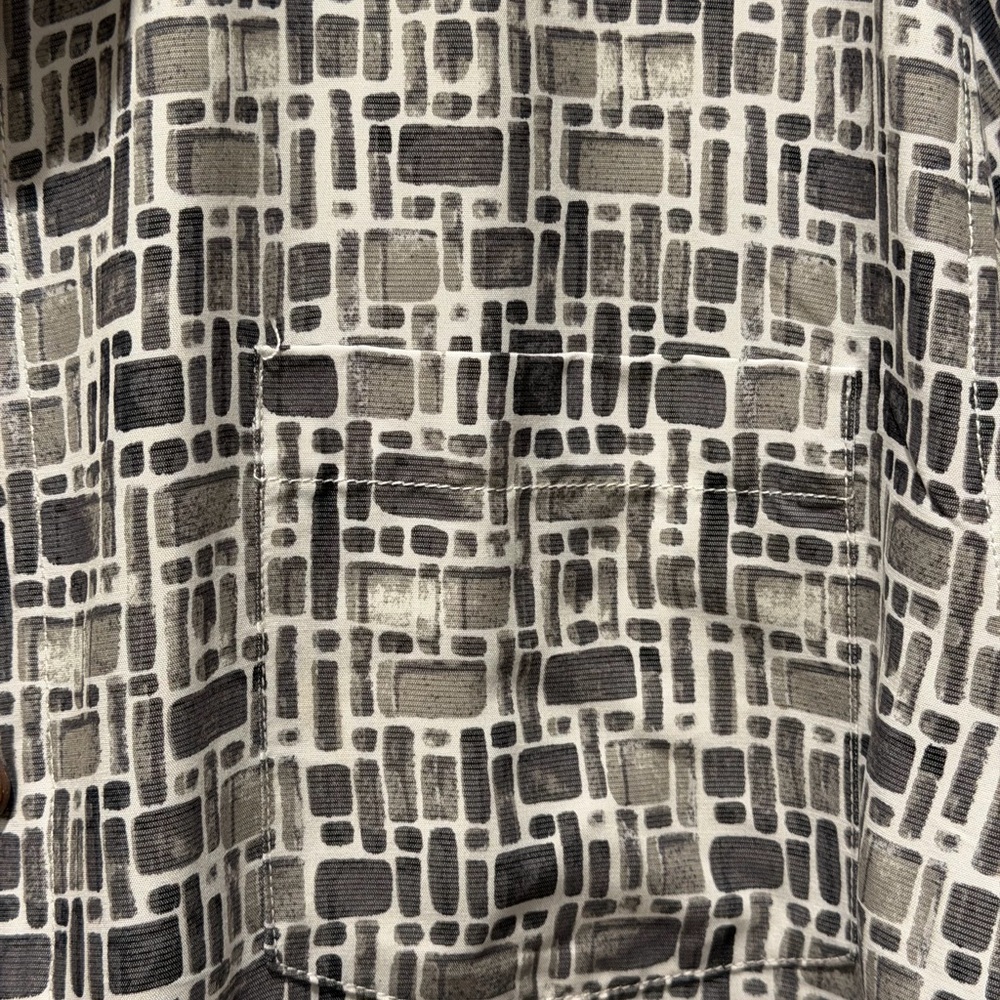 Tommy Bahama Gray and White Geometric Short-Sleeve Button-Down - Picture 3 of 5